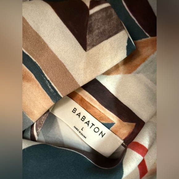 Aritzia Babaton Campbell Blouse Size Large - Picture 8 of 10